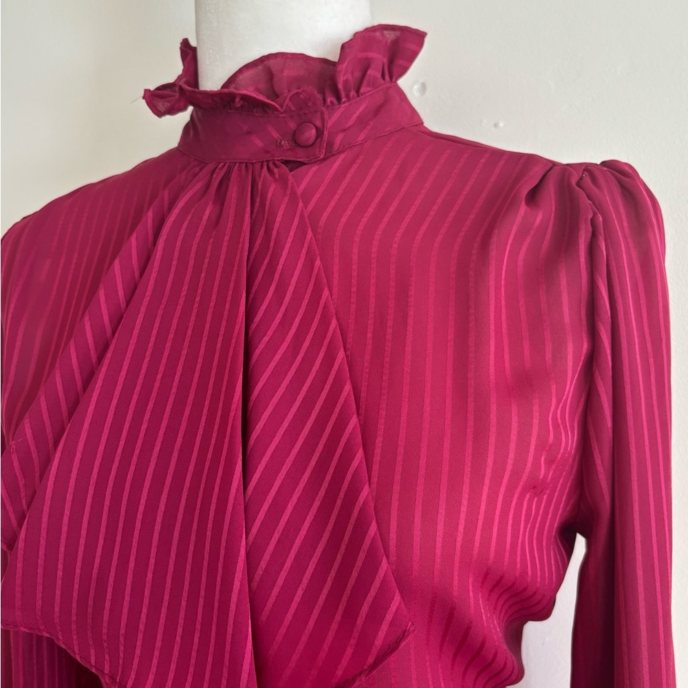 Vintage At Once Scarf collared blouse  Bow Detail size small - Picture 7 of 12